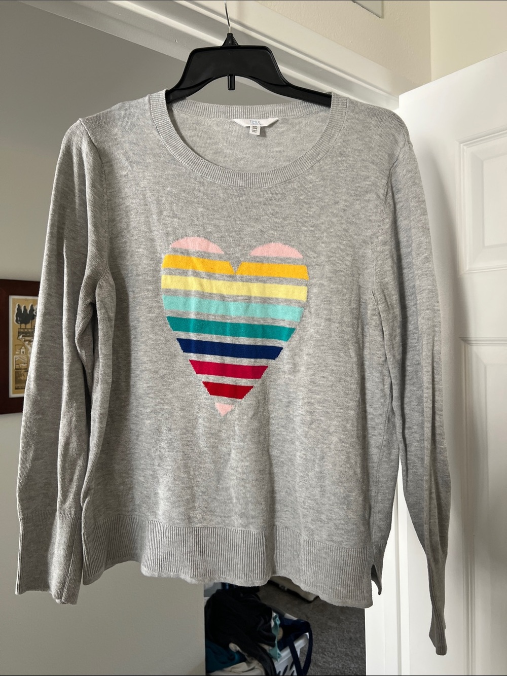 Time and Tru Light Gray Sweater with Multicolor Striped Heart